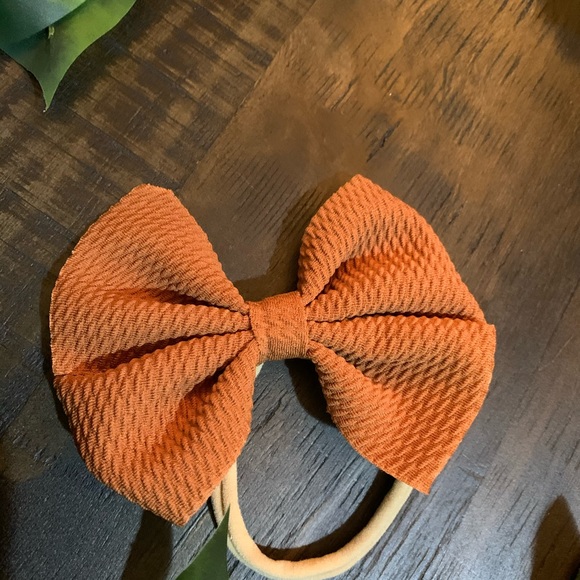 Other - Nylon bow headband.